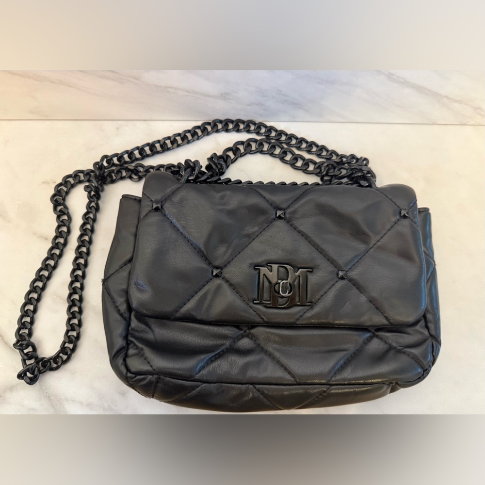 Badgley Mischka Black Quilted Chain Crossbody Bag Edgy Shoulder Purse Handbag